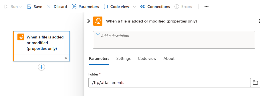 Screenshot des Workflow-Designers mit dem Trigger für den verwalteten FTP-Connector und Ordnerpfad mit dem zu überwachenden Ordnerpfad.