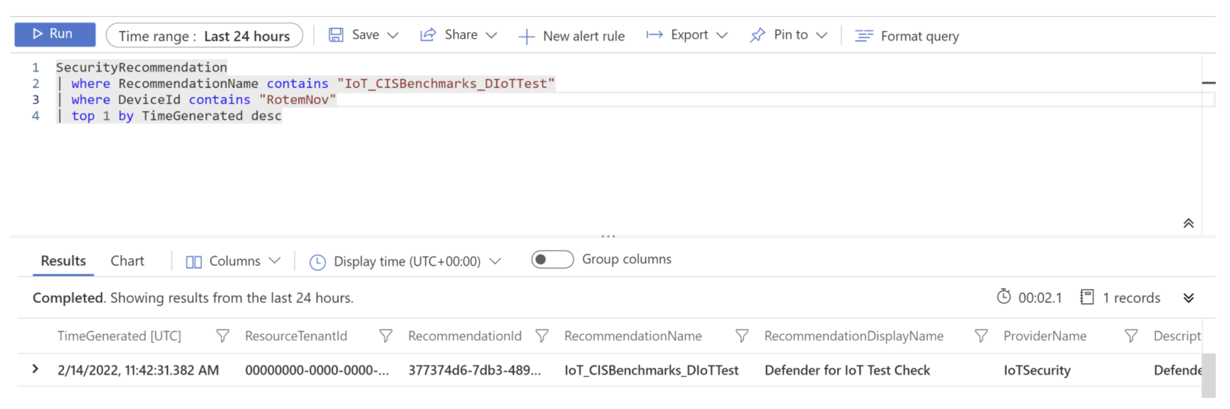 Screenshot der IoT_CISBenchmarks_DIoTTest Abfrage, die in Log Analytics ausgeführt wird.