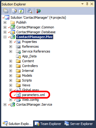 In der Contact Manager-Projektmappe enthält das ContactManager.Mvc-Projekt eine parameters.xml Datei im Stammordner.