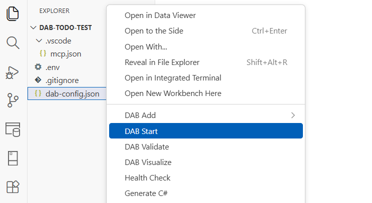 Screenshot des DAB-Startbefehls, der die Daten-API-Generator-Laufzeit aus Visual Studio Code startet.
