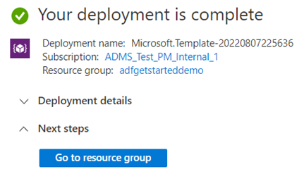 Screenshot der Azure-Portalseite, die eine erfolgreiche Bereitstellung der Demovorlage zeigt.