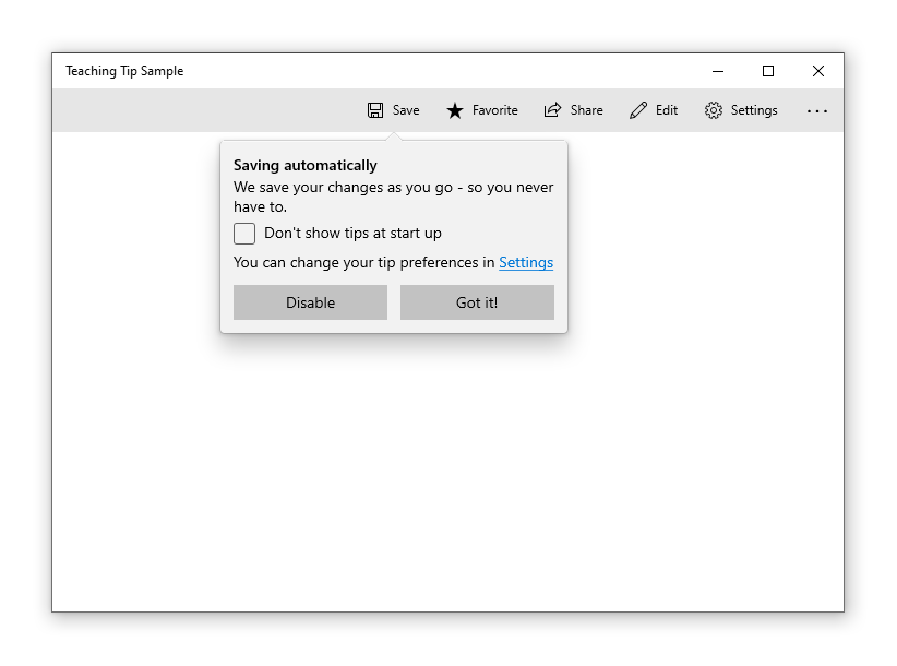 Una aplicación de ejemplo con un consejo educativo dirigido al botón Guardar. El título del consejo dice 
