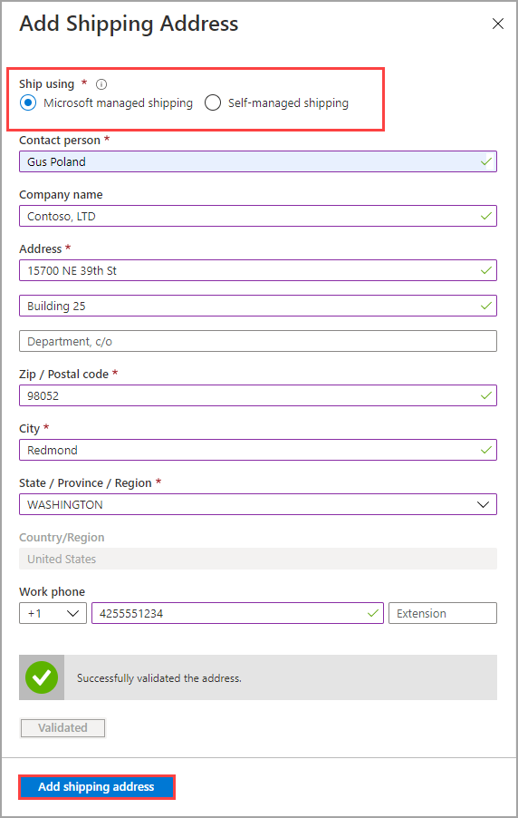 Captura de pantalla que muestra los campos de datos en la pestaña Detalles de contacto de un pedido de exportación de Data Box con el botón Enviar mediante y Agregar dirección de envío resaltado y la opción Envío administrado de Microsoft seleccionada.