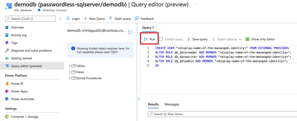 Capture d’écran du portail Azure montrant l’éditeur de requête SQL Database avec requête pour créer un utilisateur et ajouter des rôles.