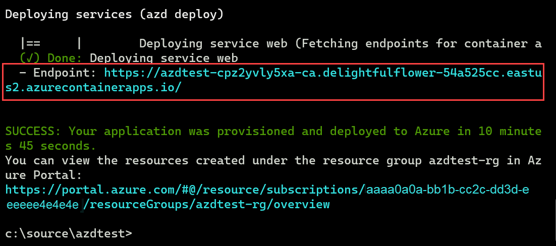 Capture d'écran de la sortie réussie de l'interface de ligne de commande azd avec une légende autour de l'URL du point de terminaison pour afficher l'application Relecloud fonctionnelle déployée dans Azure.