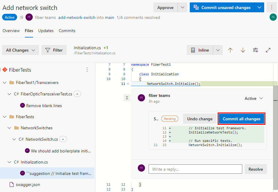 Capture d’écran montrant comment valider toutes les modifications dans l’onglet fichiers d’un pull request Azure Repos.