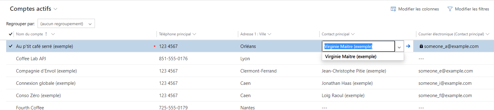 Exemple de grille modifiable sur un formulaire d’application piloté par modèle.