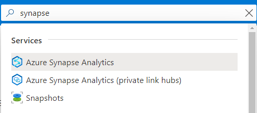 Barre de recherche du Portail Azure avec les espaces de travail Synapse saisis.