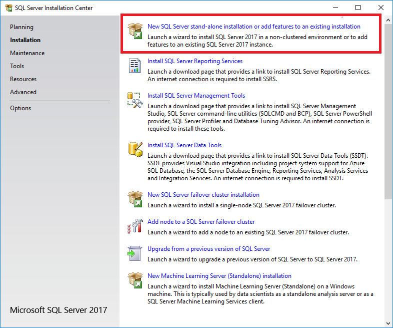 Screenshot qui affiche l’option permettant de créer une installation autonome SQL Server ou d’ajouter des fonctionnalités à une installation existante.