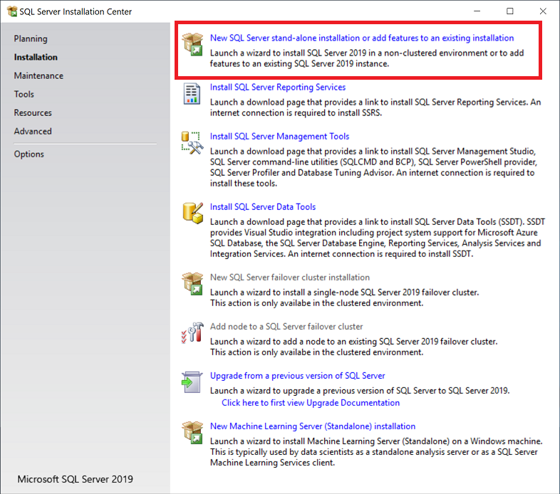 Screenshot qui affiche l’option permettant d’utiliser une nouvelle installation autonome SQL Server ou d’ajouter des fonctionnalités à une installation existante.
