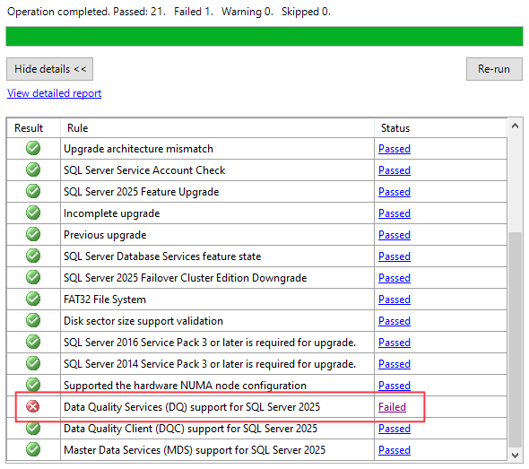 Screenshot de l’écran Règles de fonctionnalité de mise à niveau de SQL Server, avec les services de qualité des données mis en surbrillance en rouge.