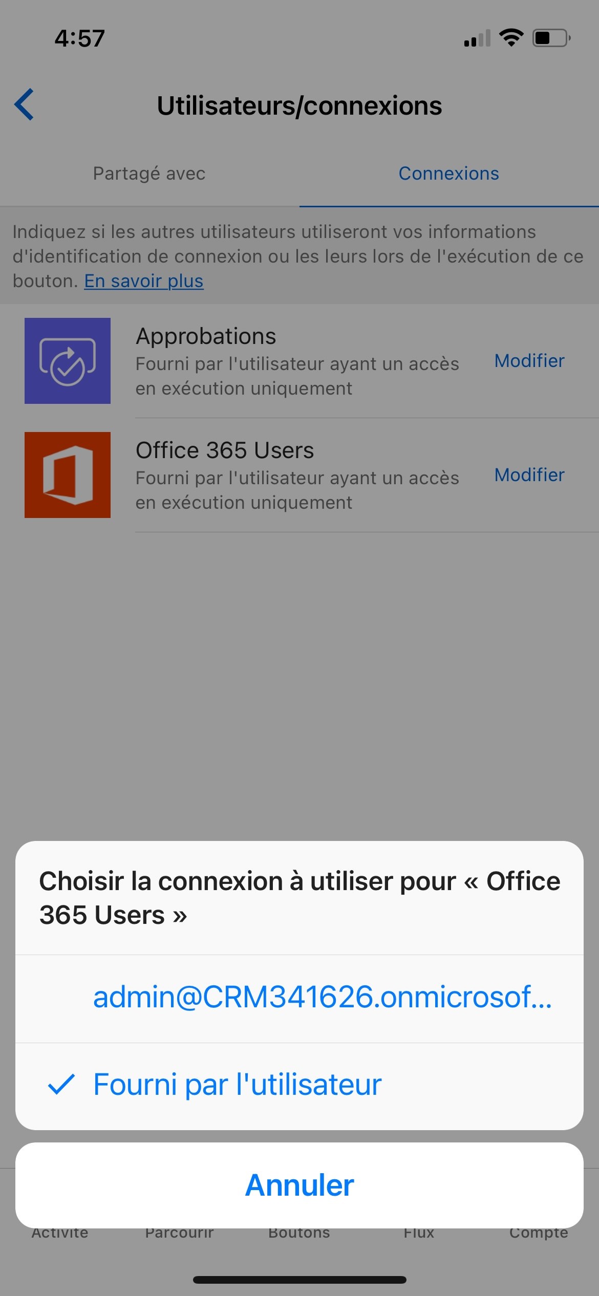 Capture d’écran de la page Utilisateurs et connexions - Choisir la connexion à utiliser pour «&nbsp;Notifications&nbsp;», avec Fourni par l’utilisateur sélectionné.