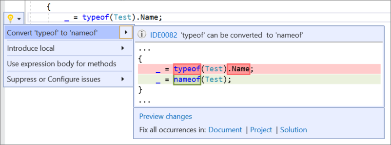 Screenshot du menu Actions rapides et refactorisations dans Visual Studio avec convertir « typeof » en « nameof » sélectionné, et le code C# change affiché.