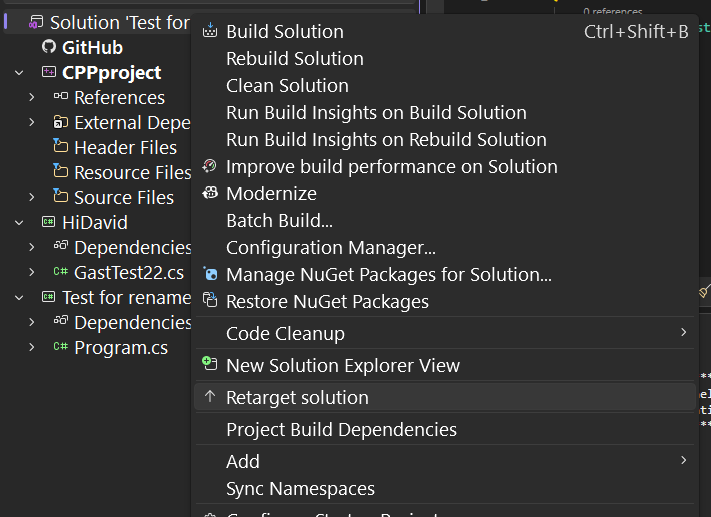 Capture d’écran montrant la commande Retarget solution dans le menu contextuel de la solution.