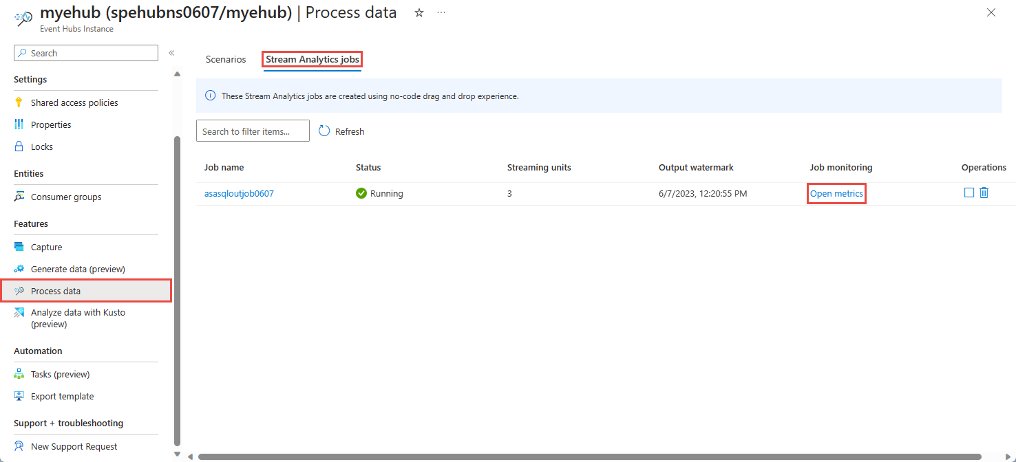 Screenshot della scheda Processi di Analisi di flusso in cui viene visualizzato lo stato dei processi in esecuzione.
