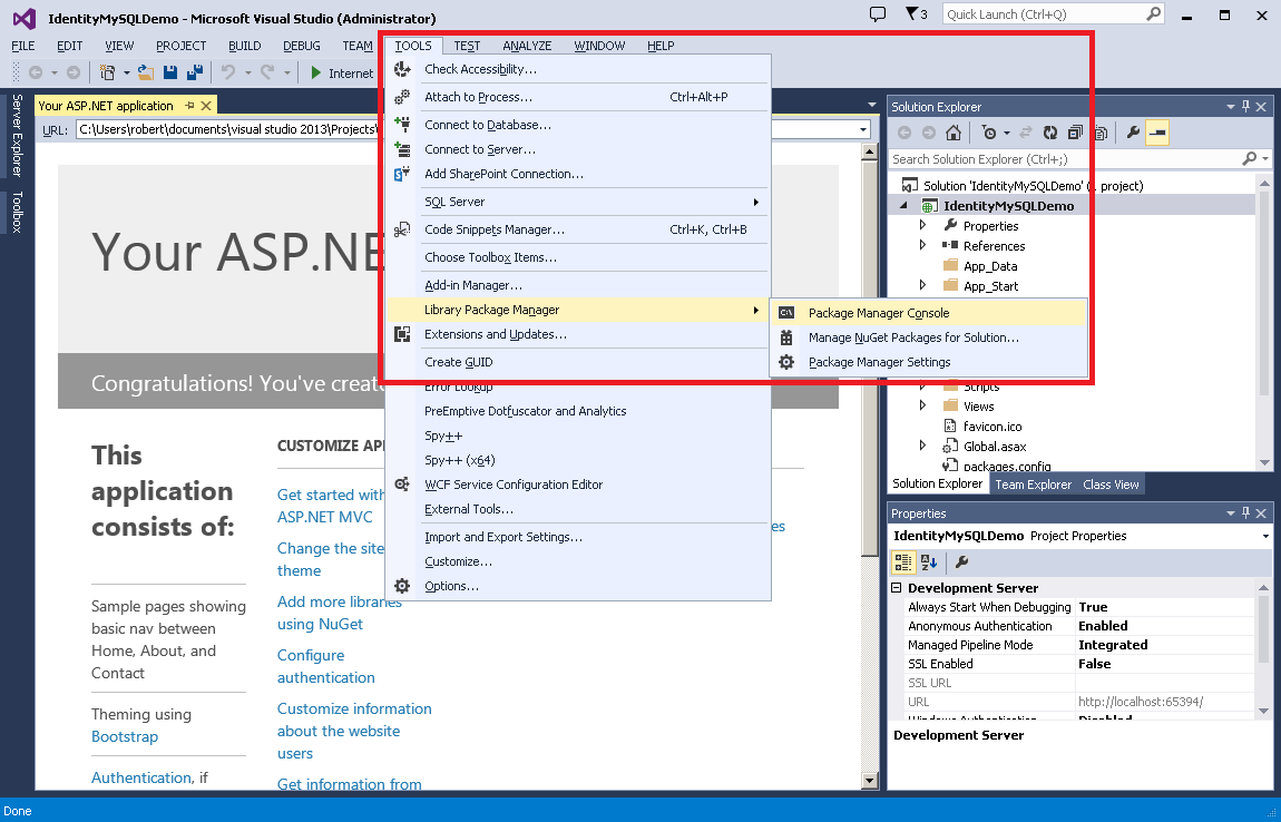 Screenshot del progetto M V C in Visual Studio, con Strumenti selezionato nel menu in alto, Gestione pacchetti libreria selezionato a sinistra e Console di Gestione pacchetti selezionato a destra.
