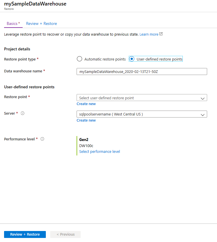 Screenshot della pagina di ripristino del pool SQL dedicato nel portale di Azure. Per il tipo di punto di ripristino, viene selezionato il pulsante di opzione per i punti di ripristino definiti dall'utente.