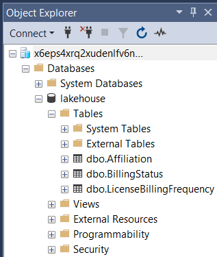 Screenshot che mostra dove viene visualizzato il nome del server connesso nel riquadro Object Explorer.