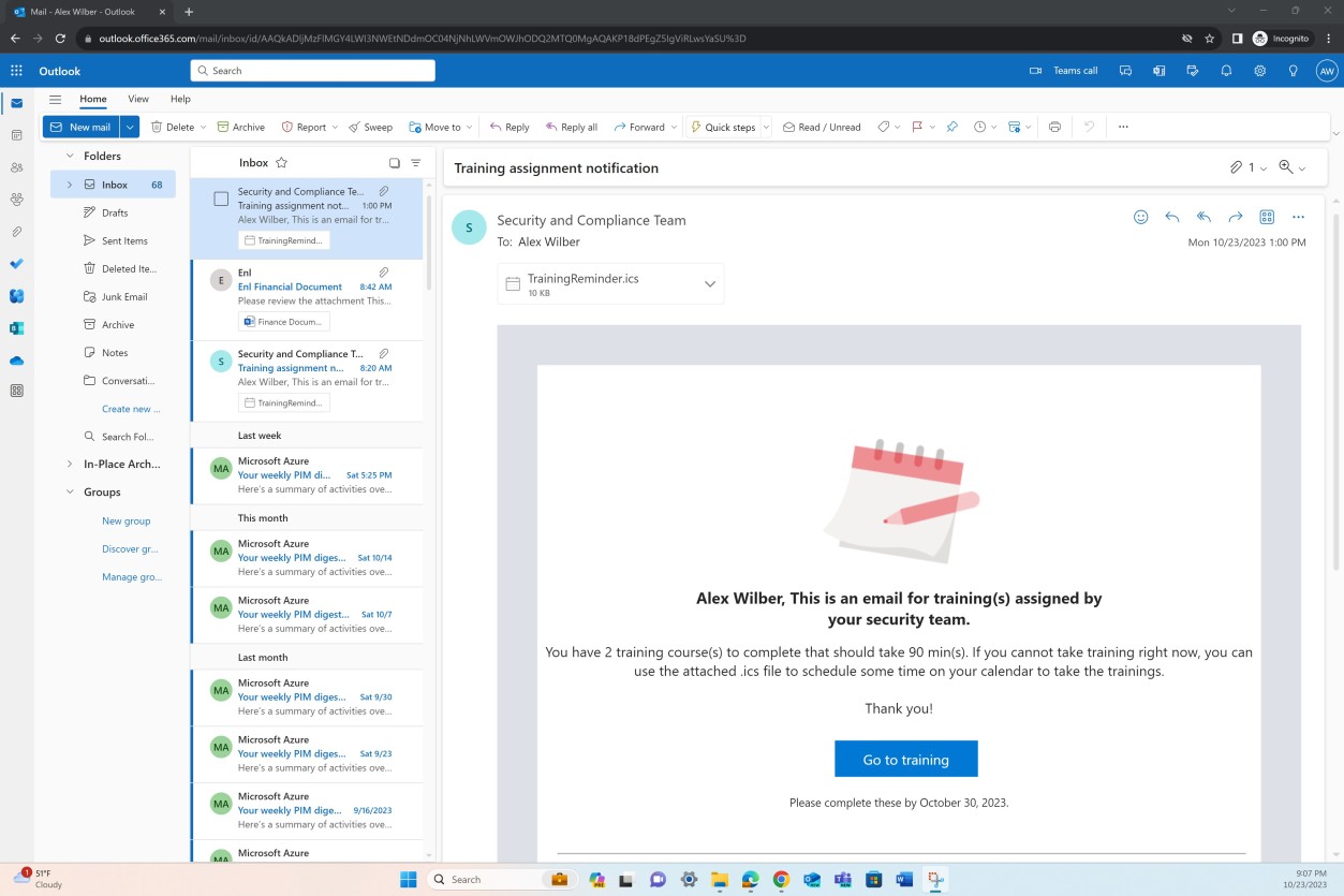 Notifica tramite posta elettronica di Microsoft Outlook che informa l'utente che il team di sicurezza ha assegnato il training.