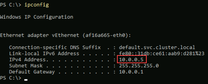 Screenshot dell'output ipconfig nel prompt del contenitore di test di PowerShell.