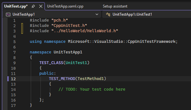 Screenshot che mostra una classe e un metodo stub usando le macro TEST_CLASS e TEST_METHOD in Visual Studio.