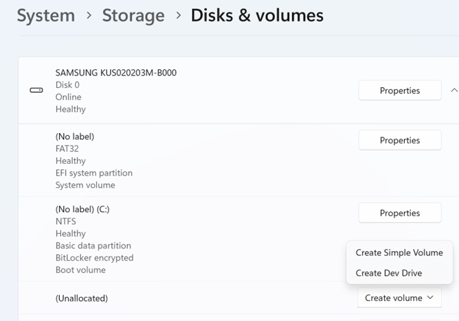 Screenshot dell'elenco di archiviazione di dischi e volumi con spazio di archiviazione non assegnato.