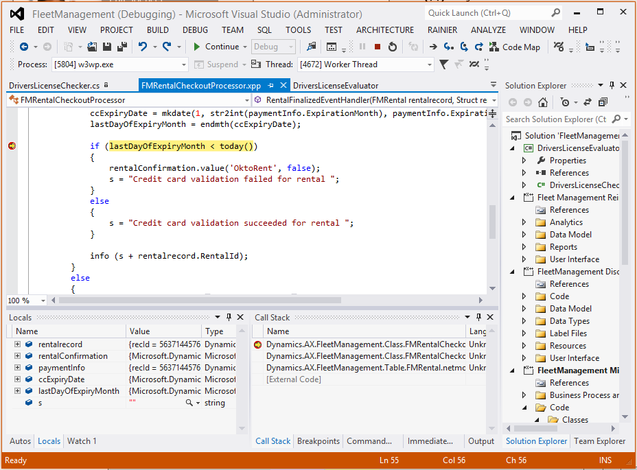 Visual Studio でコード ブロックをステップ スルーするスクリーンショット。