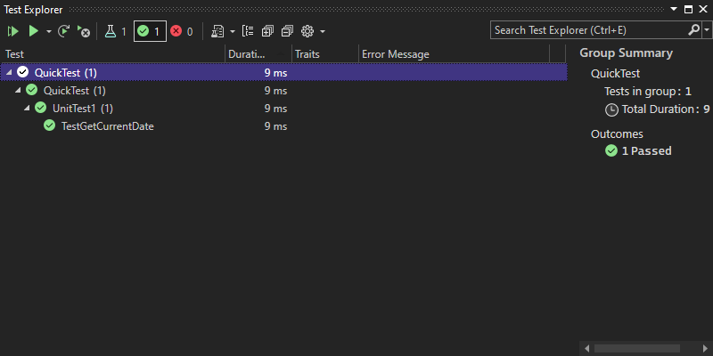 成功したテストを含むテスト エクスプローラーを示すスクリーンショット。