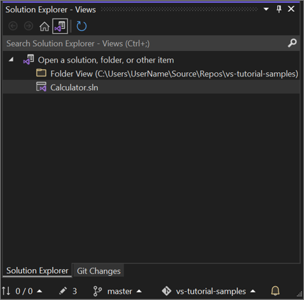 Visual Studio 2022 のソリューション エクスプローラーのフォルダー ビューのスクリーンショット。