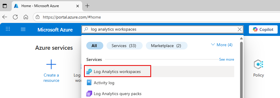 Schermopname van het zoekvak van Azure Portal met Log Analytics-werkruimten gemarkeerd.