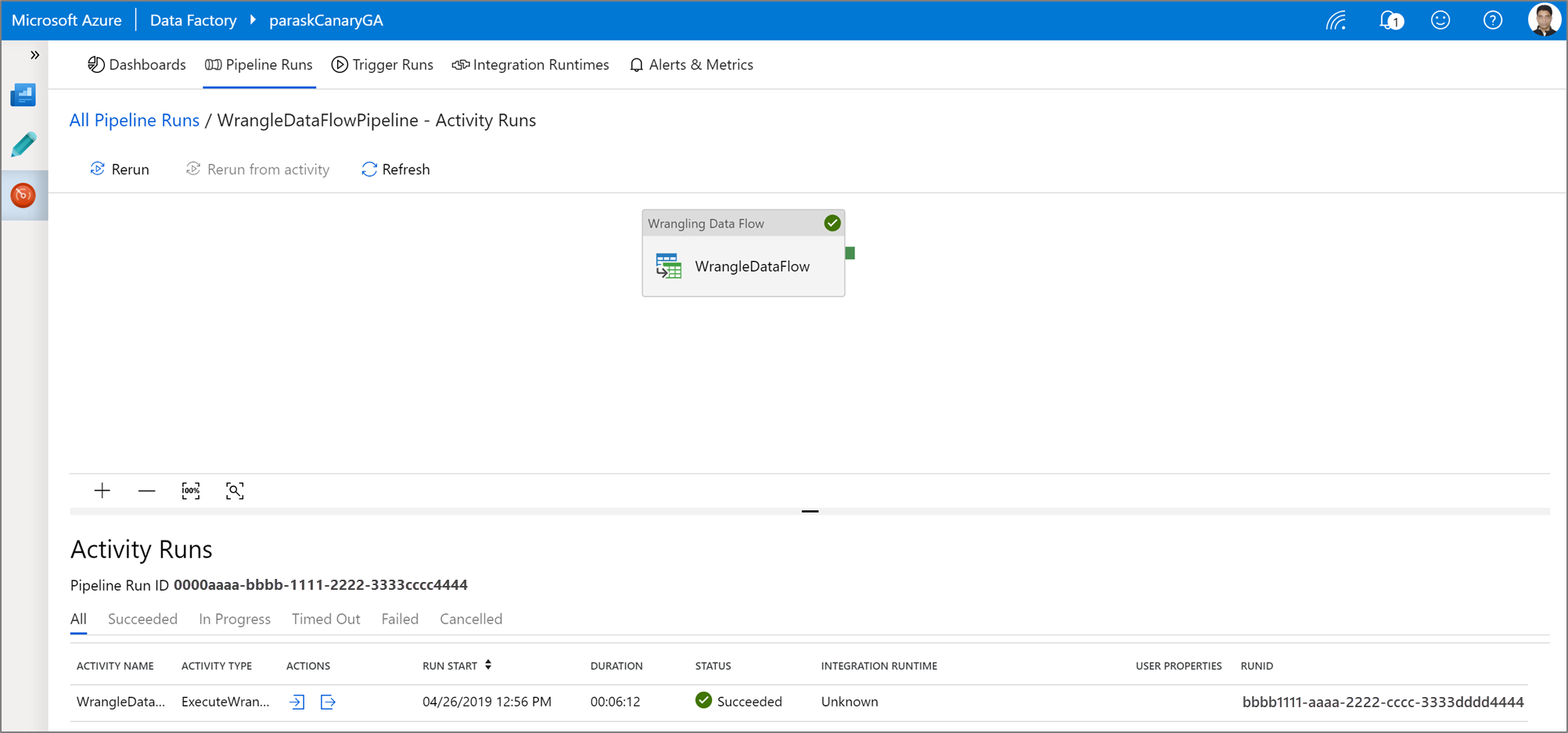 Schermafbeelding die de uitvoer laat zien van een uitvoering van een Power Query-wrangling-activiteit.