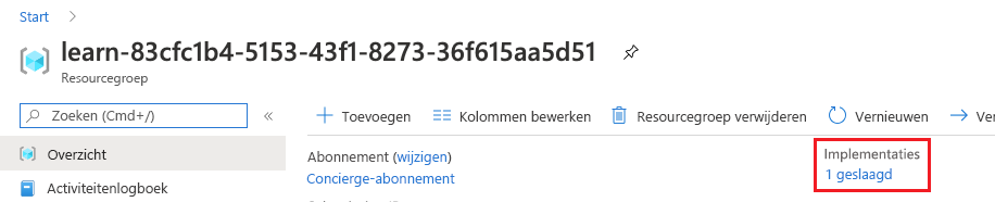 Azure Portal-interface voor het overzicht van de resourcegroep met de sectie implementaties waarin wordt getoond dat de implementatie is geslaagd.