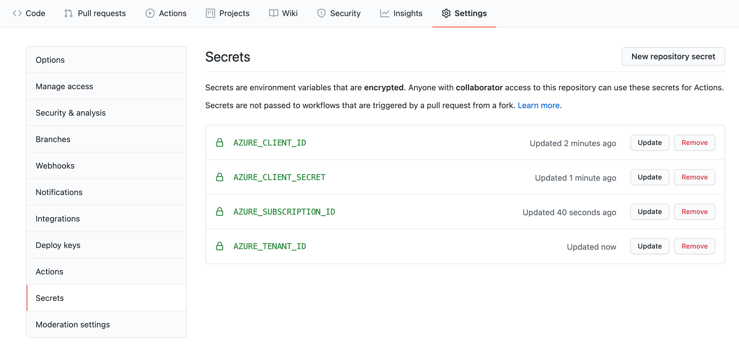 Schermopname van opgeslagen geheimen in het deelvenster Geheimen onder GitHub-instellingen.