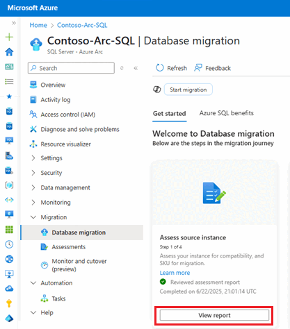 Captura de tela que mostra o painel de migração de banco de dados para a instância do SQL Server no portal do Azure, com o relatório de visualização realçado.