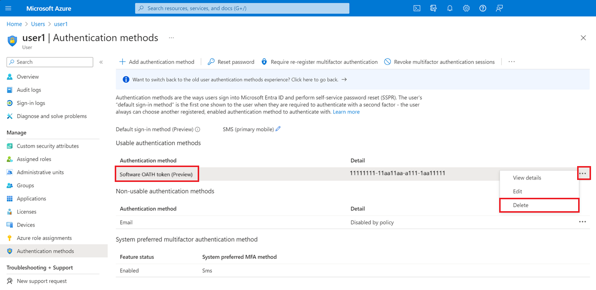 Captura de ecrã da página Métodos de autenticação no portal do Azure com o item de menu Métodos de autenticação, método de autenticação de token OATH de software e botão Eliminar realçado