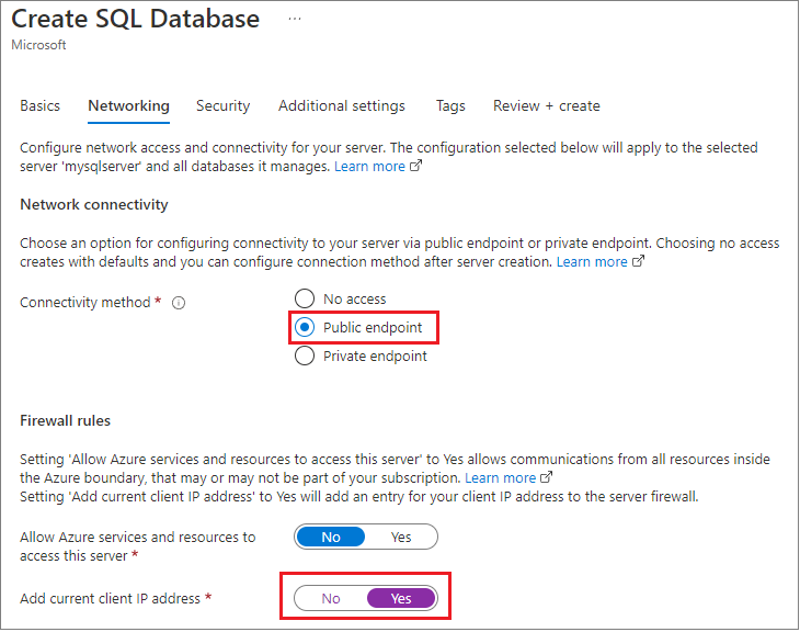 Captura de ecrã do portal do Azure a mostrar a página Criar Base de Dados SQL. Na guia Rede, para Método de conectividade, a opção Ponto de extremidade público está selecionada. A opção Adicionar endereço IP do cliente atual é Sim.