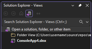 Captura de ecrã da vista de pastas no Explorador de Soluções no Visual Studio.