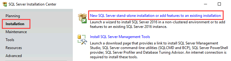Skärmbild av INSTALLATIONscenter för SQL Server i installationsguiden. Installationsobjektet och alternativet för att lägga till funktioner är markerade.